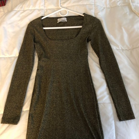 Urban Outfitters Dresses & Skirts - never worn gold long sleeve midi dress